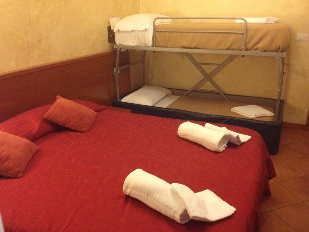 Roma Termini Inn Habitación foto