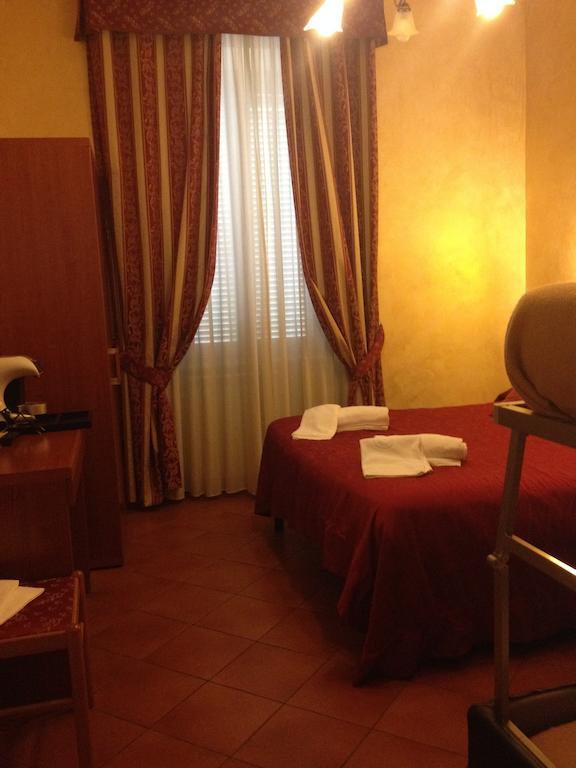 Roma Termini Inn Habitación foto