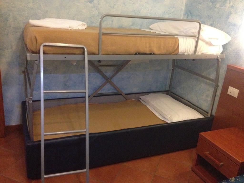 Roma Termini Inn Habitación foto
