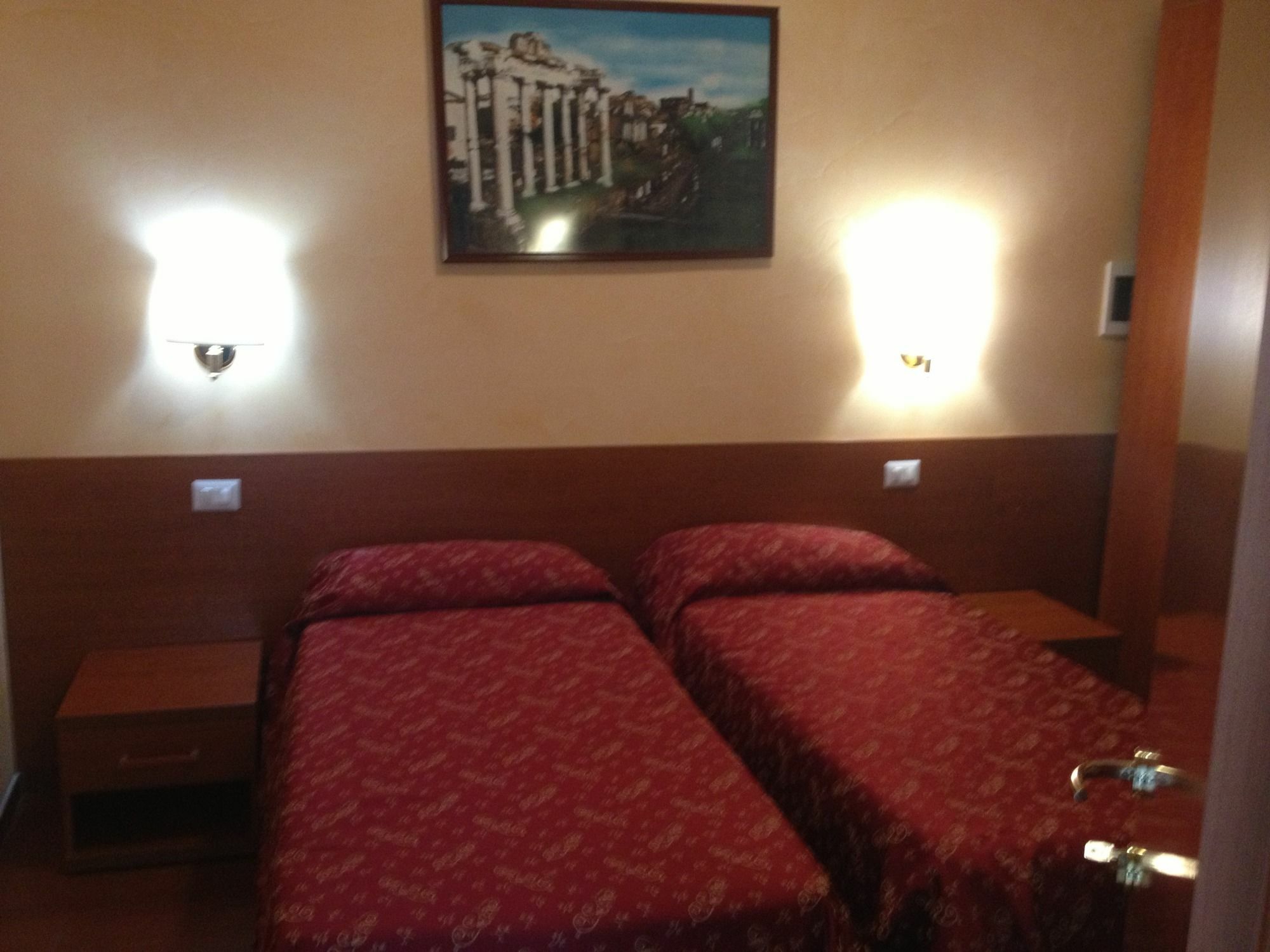 Roma Termini Inn Exterior foto